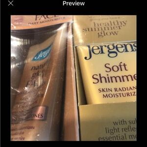 Jergens Natural Glow and Soft Shimmer Moisturizers